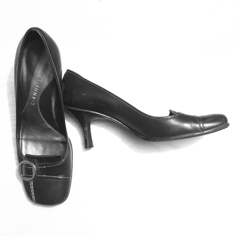 Pumps,